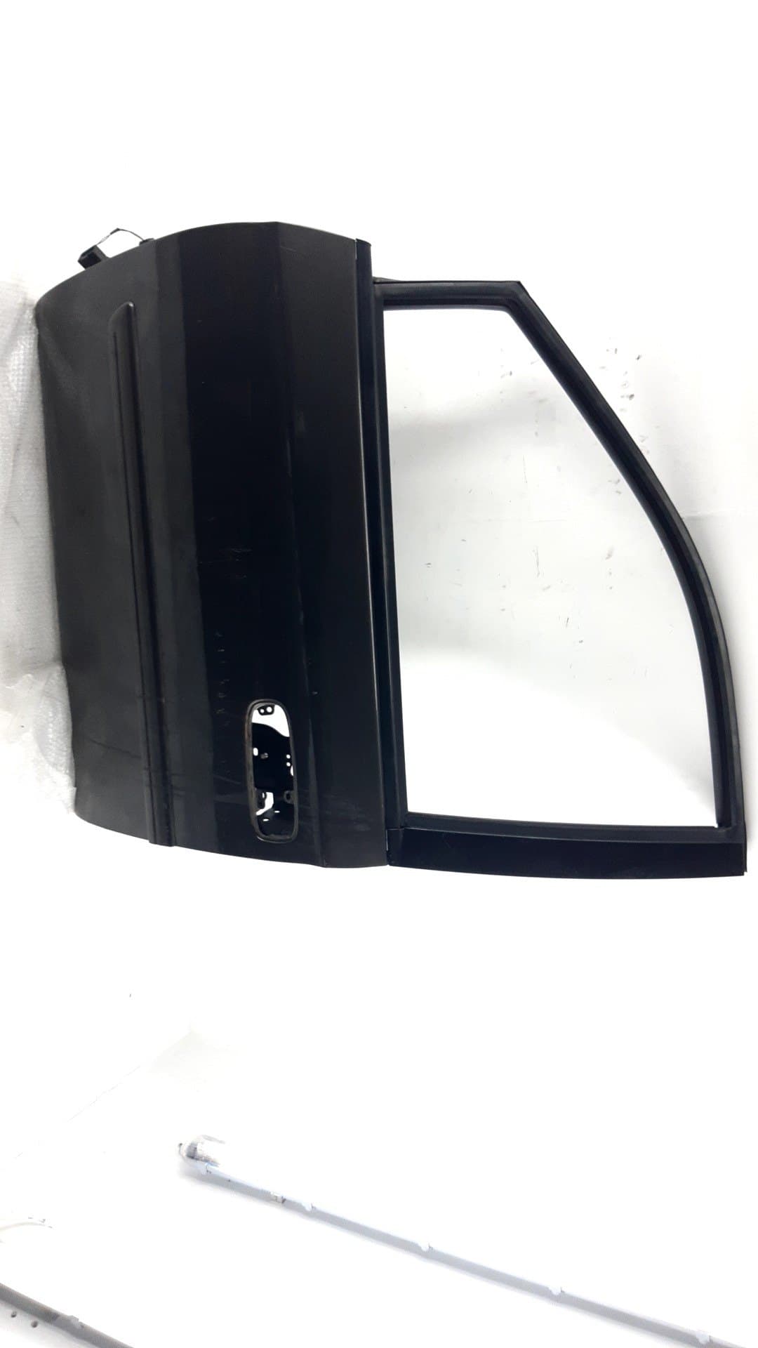 Puerta delantera izquierda CHRYSLER VOYAGER (ES)