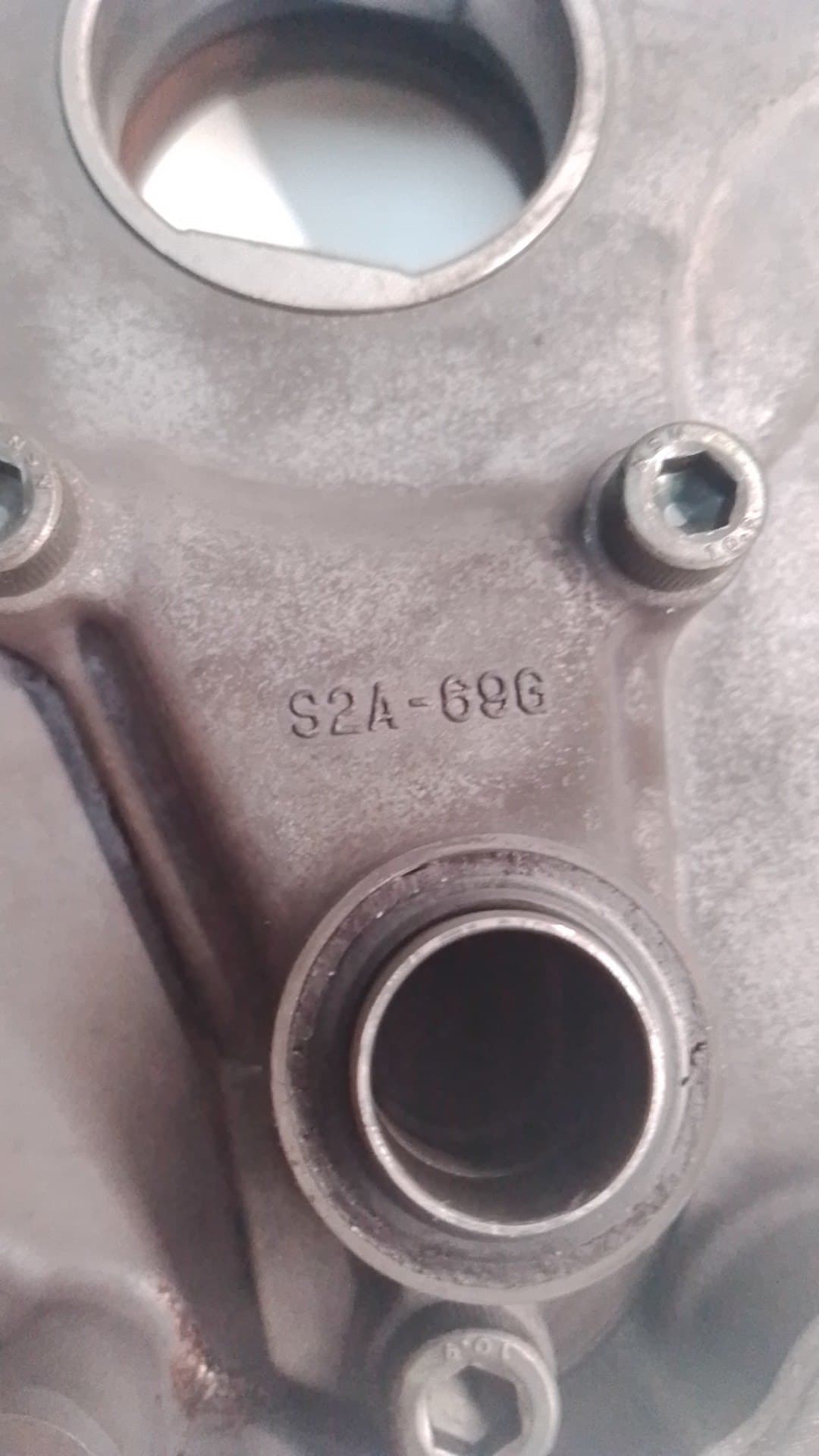 Tapa distribucion SUZUKI SWIFT SF BERLINA (EA) 2