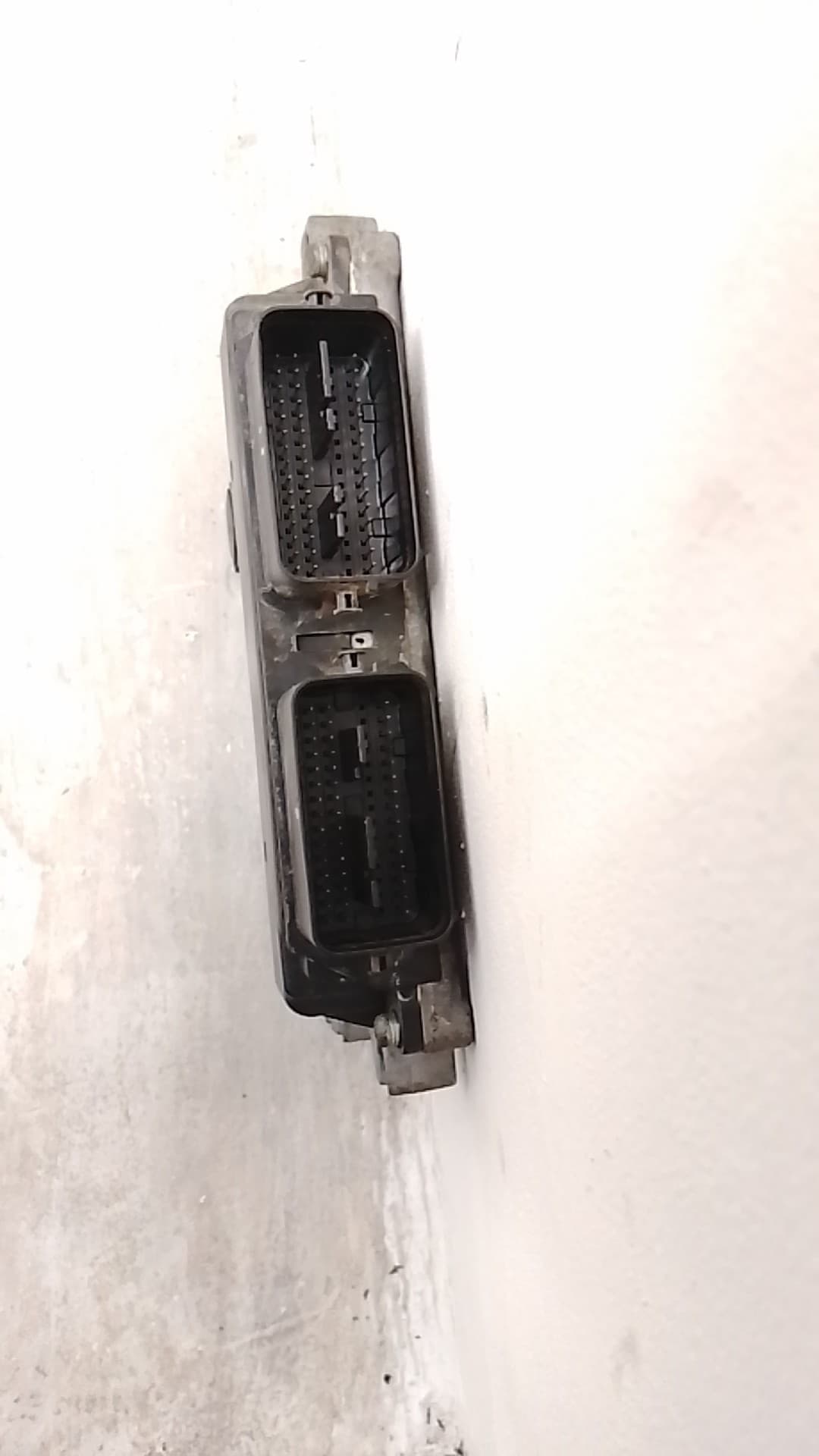 Centralita motor uce SUZUKI SWIFT SF BERLINA (EA) 2