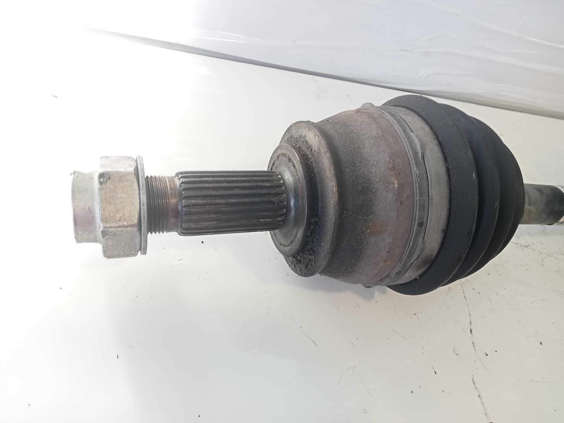 Transmision delantera izquierda OPEL CORSA D 3