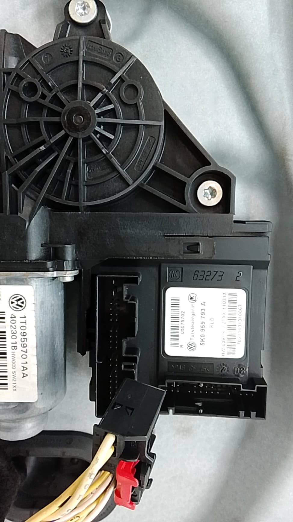 Elevalunas delantero izquierdo VOLKSWAGEN TOURAN (1T3) 4