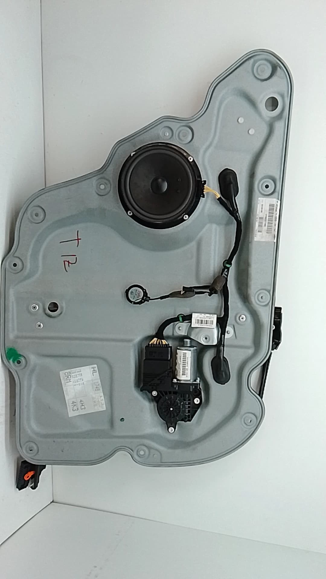 Elevalunas trasero izquierdo VOLKSWAGEN TOURAN (1T3)