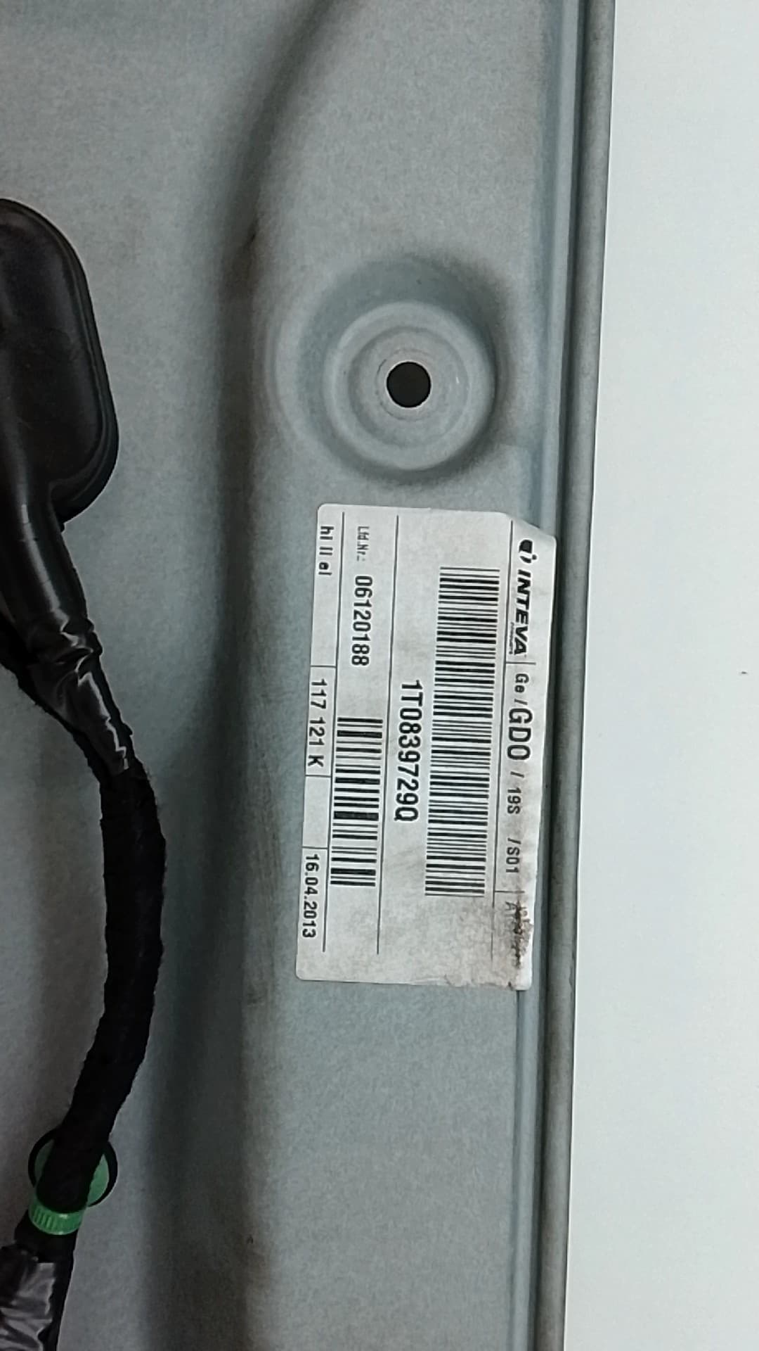 Elevalunas trasero izquierdo VOLKSWAGEN TOURAN (1T3) 3