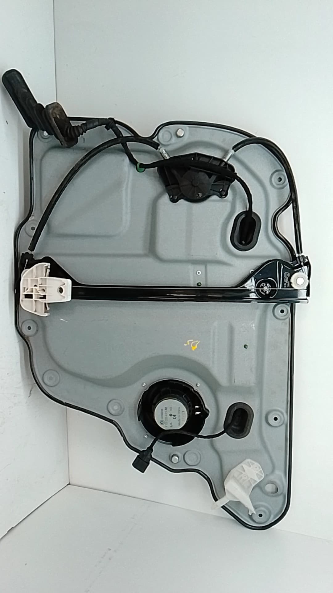 Elevalunas trasero izquierdo VOLKSWAGEN TOURAN (1T3) 2