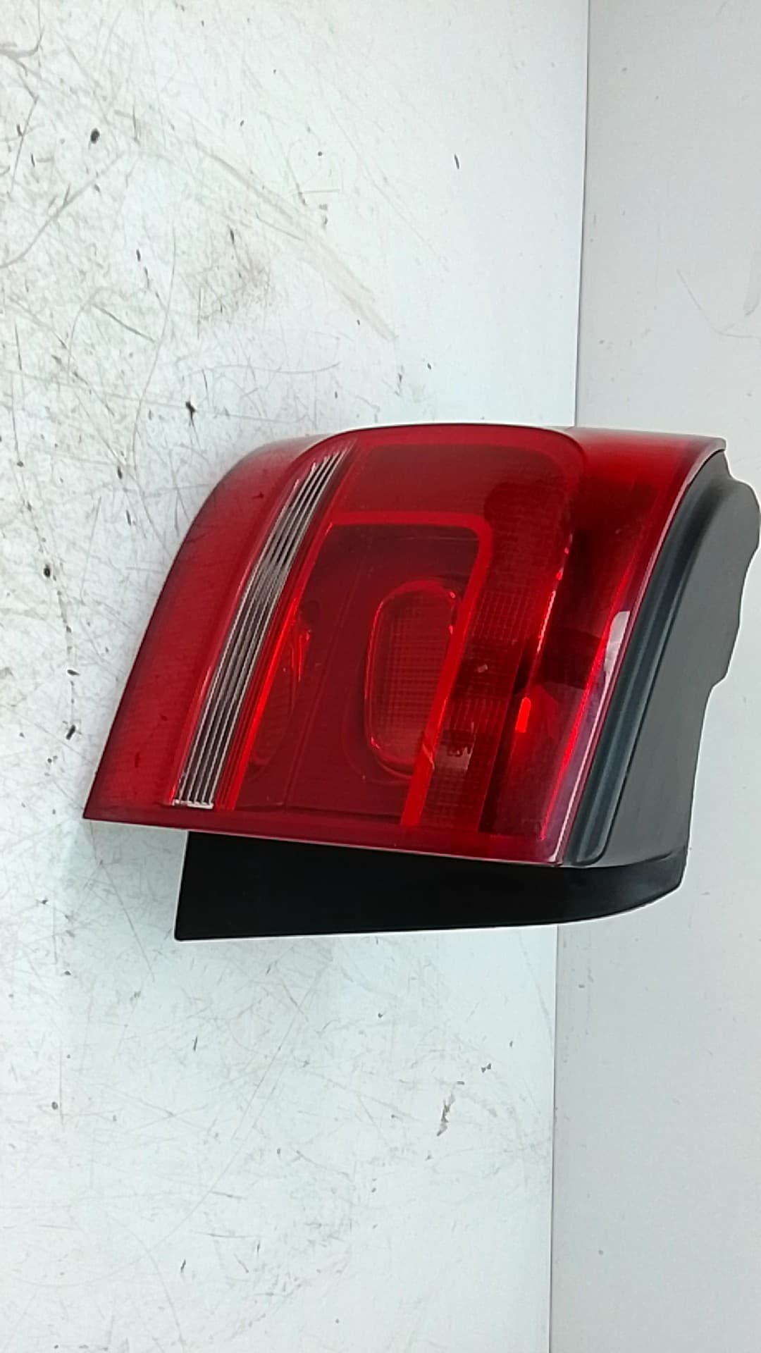 Piloto trasero izquierdo VOLKSWAGEN TOURAN (1T3) 4