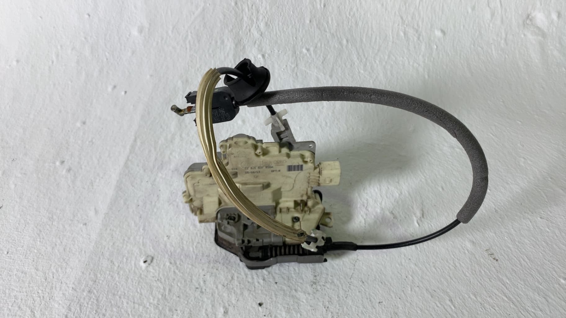Cerradura puerta delantera derecha PORSCHE CAYENNE (TYP 92AA)