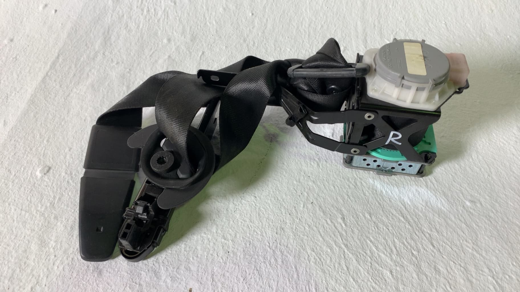 Cinturon seguridad delantero derecho PORSCHE CAYENNE (TYP 92AA)