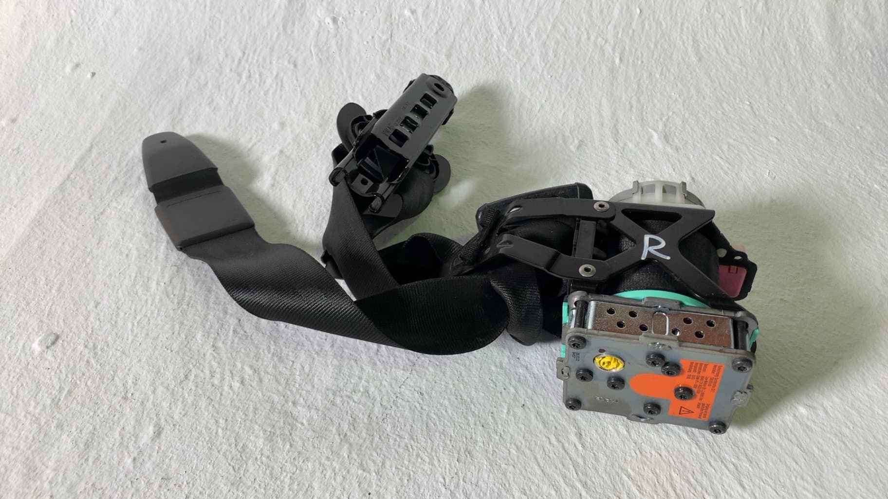 Cinturon seguridad delantero derecho PORSCHE CAYENNE (TYP 92AA) 2
