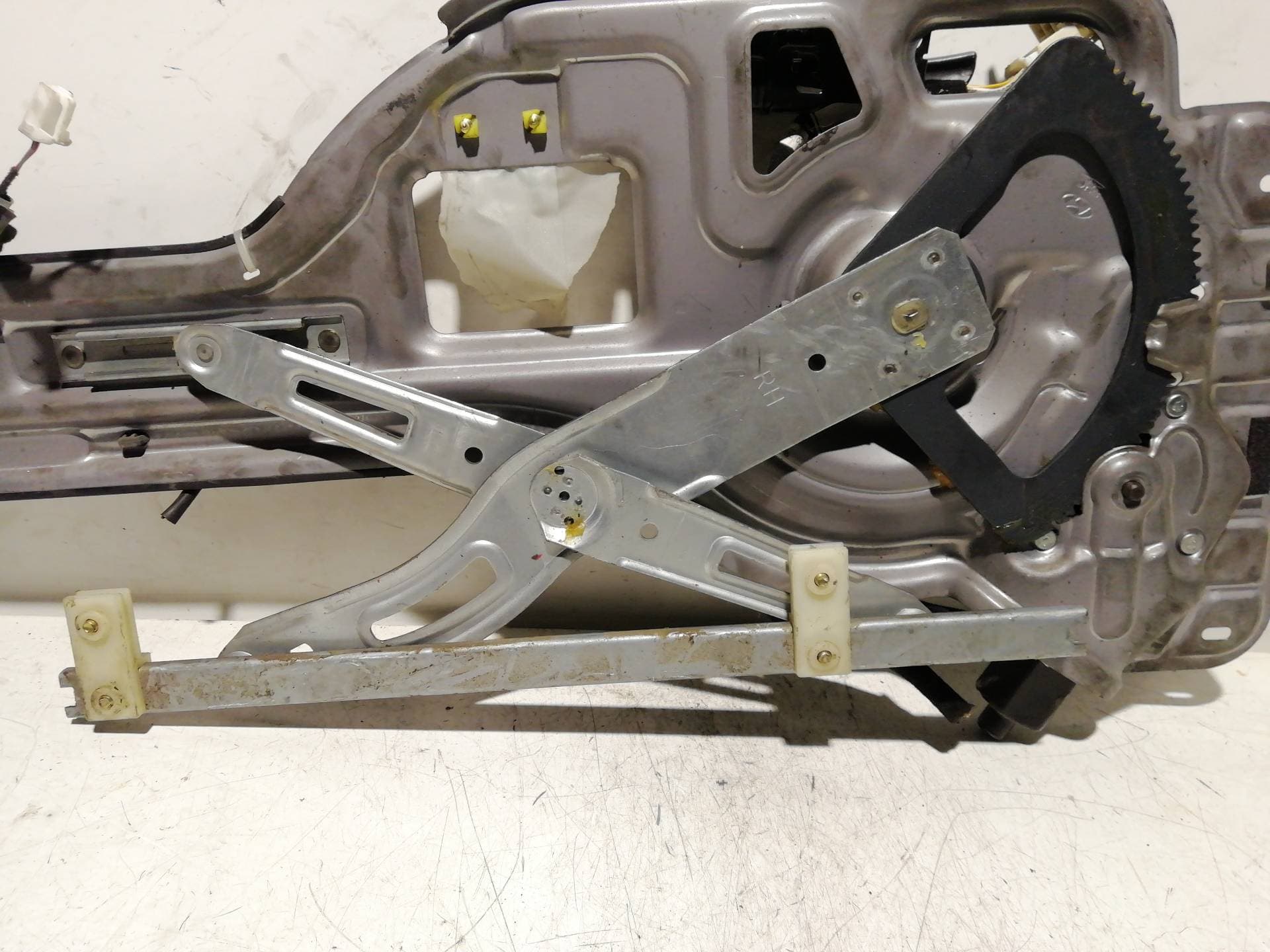 Elevalunas trasero derecho HYUNDAI TRAJET (FO) 3