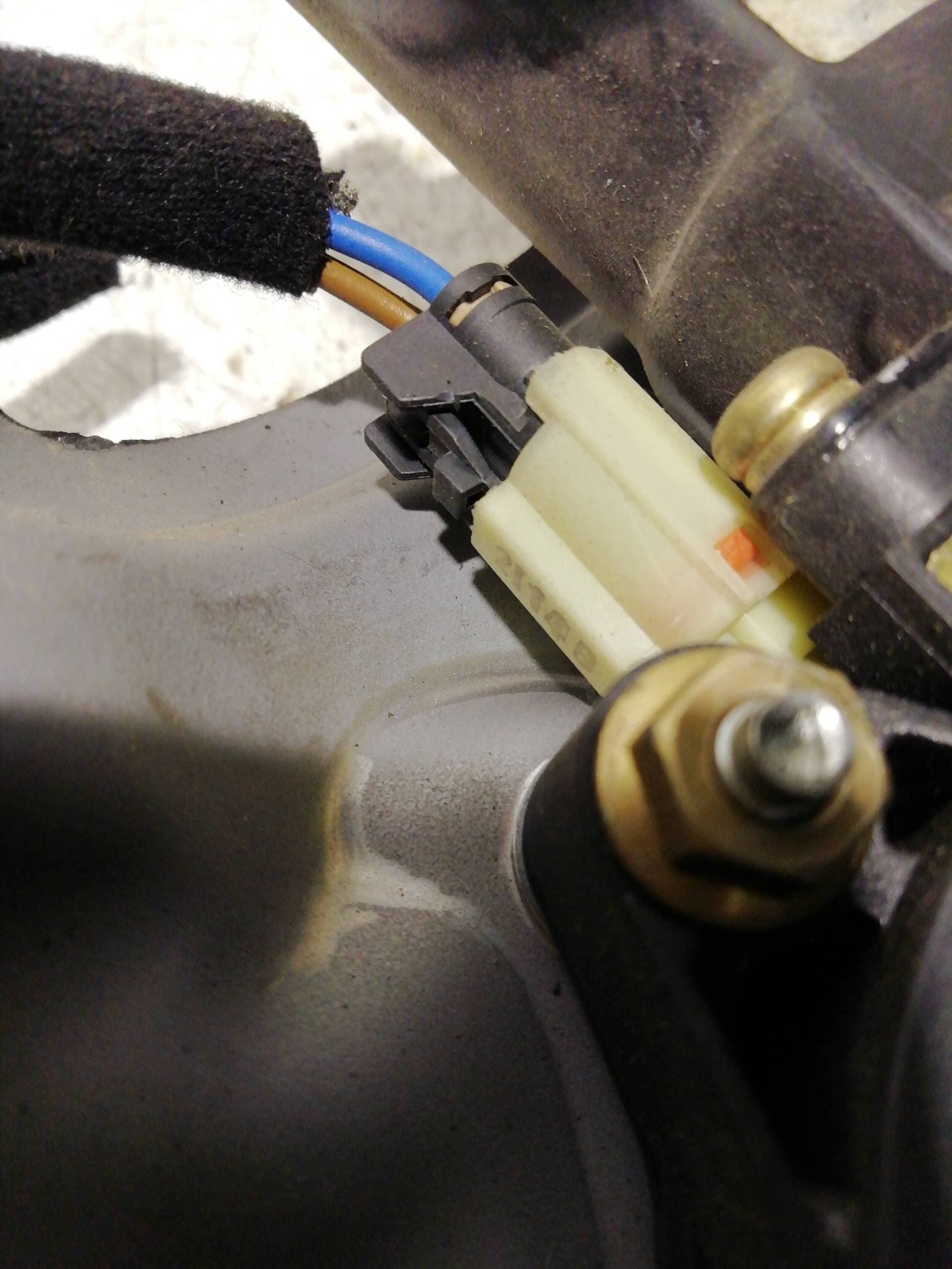 Elevalunas trasero derecho HYUNDAI TRAJET (FO) 2