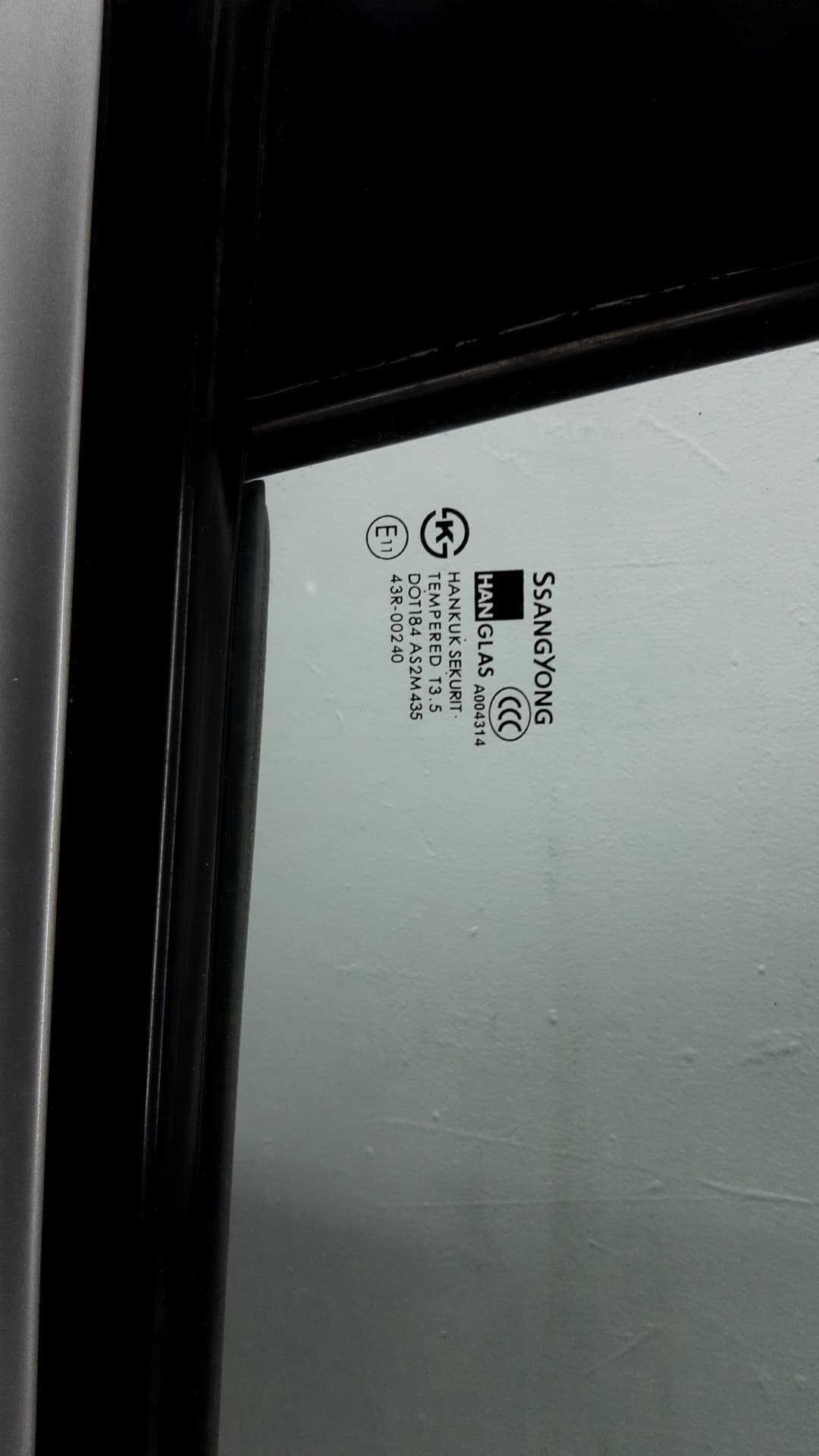 Puerta delantera derecha SSANGYONG KYRON 2