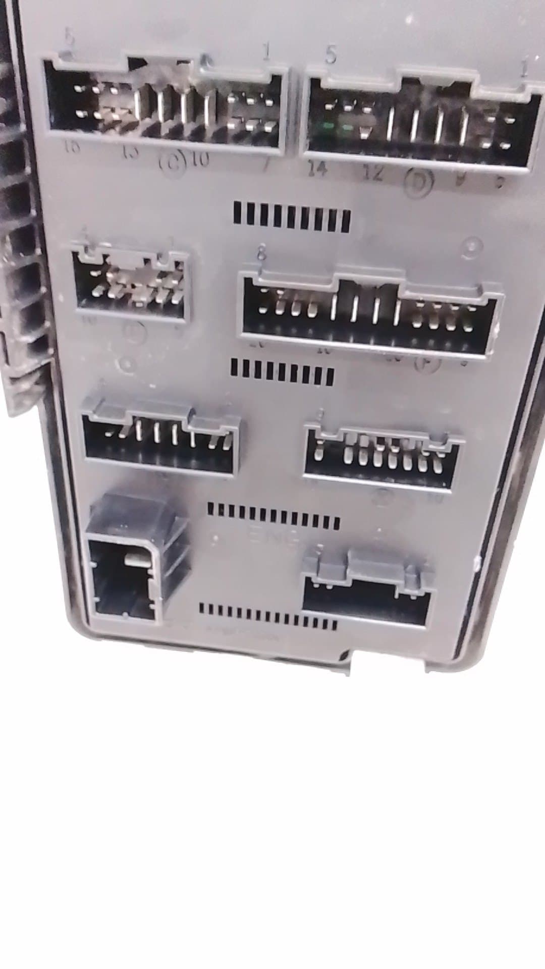 Caja fusibles SSANGYONG KYRON 3