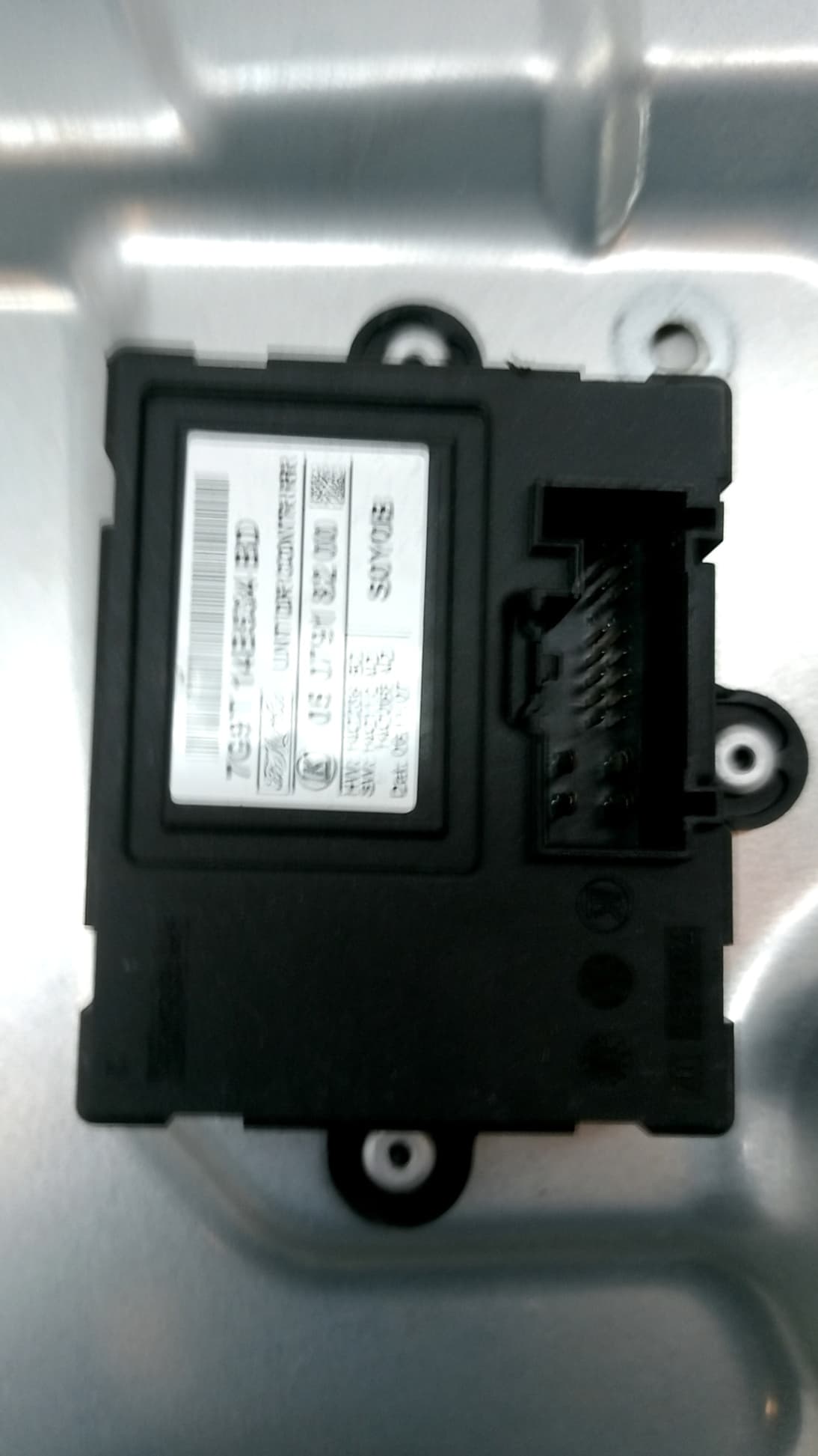 Elevalunas trasero izquierdo VOLVO XC70 II (136) 3
