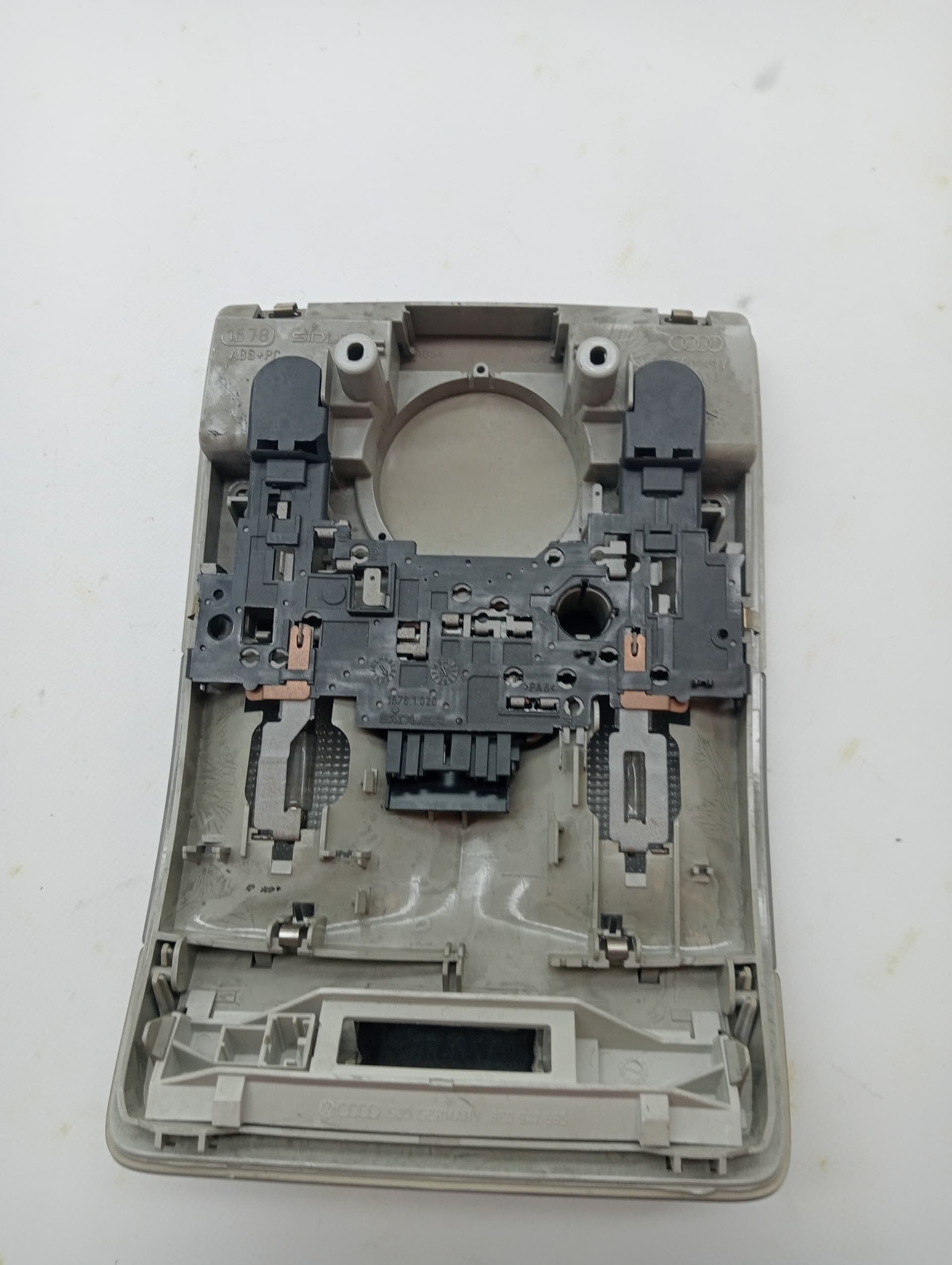 Luz interior AUDI A3 SPORTBACK (8P) 3