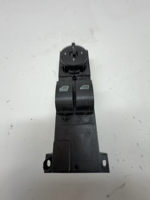 Mando elevalunas delantero izquierdo FORD FOCUS