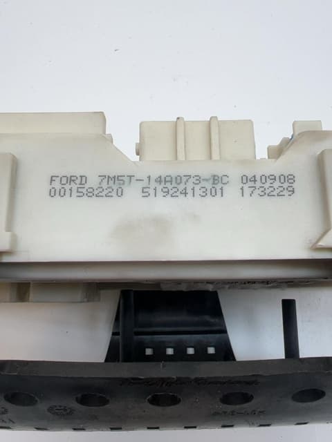 Caja reles / fusibles FORD FOCUS 3