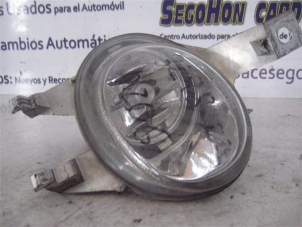 Faro antiniebla izquierdo PEUGEOT 206+ 2