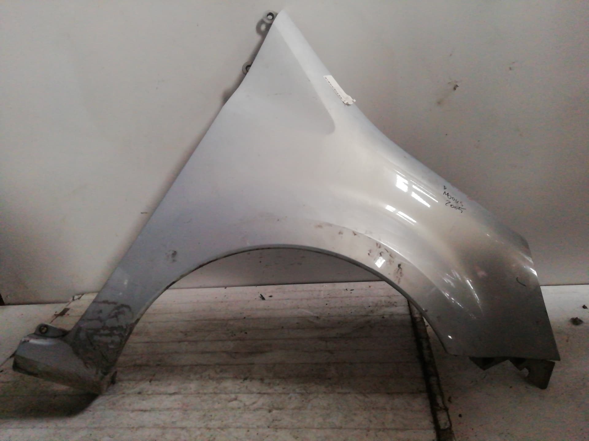 Aleta delantera derecha RENAULT SCENIC II