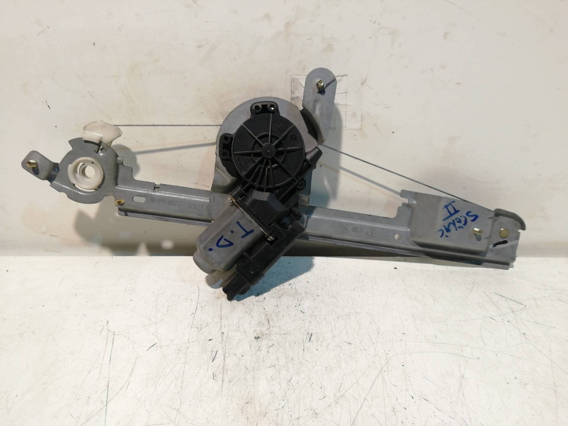 Elevalunas trasero izquierdo RENAULT SCENIC II 4