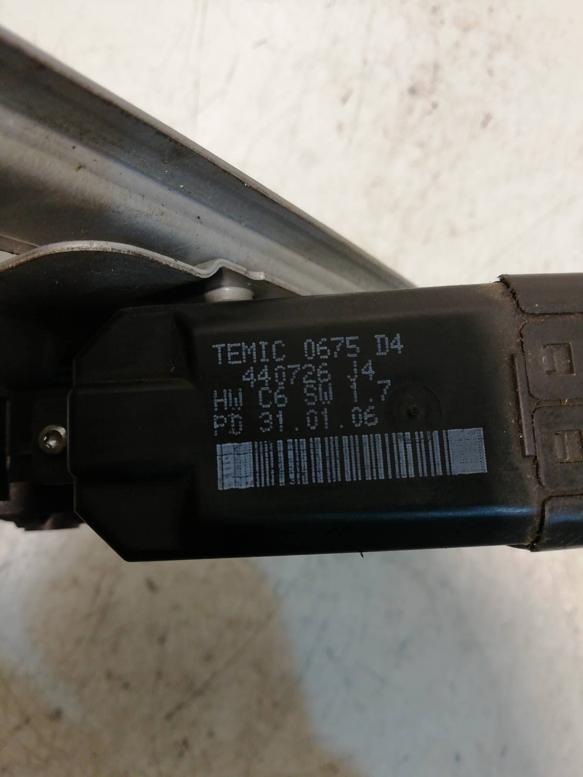 Elevalunas trasero derecho RENAULT SCENIC II 3