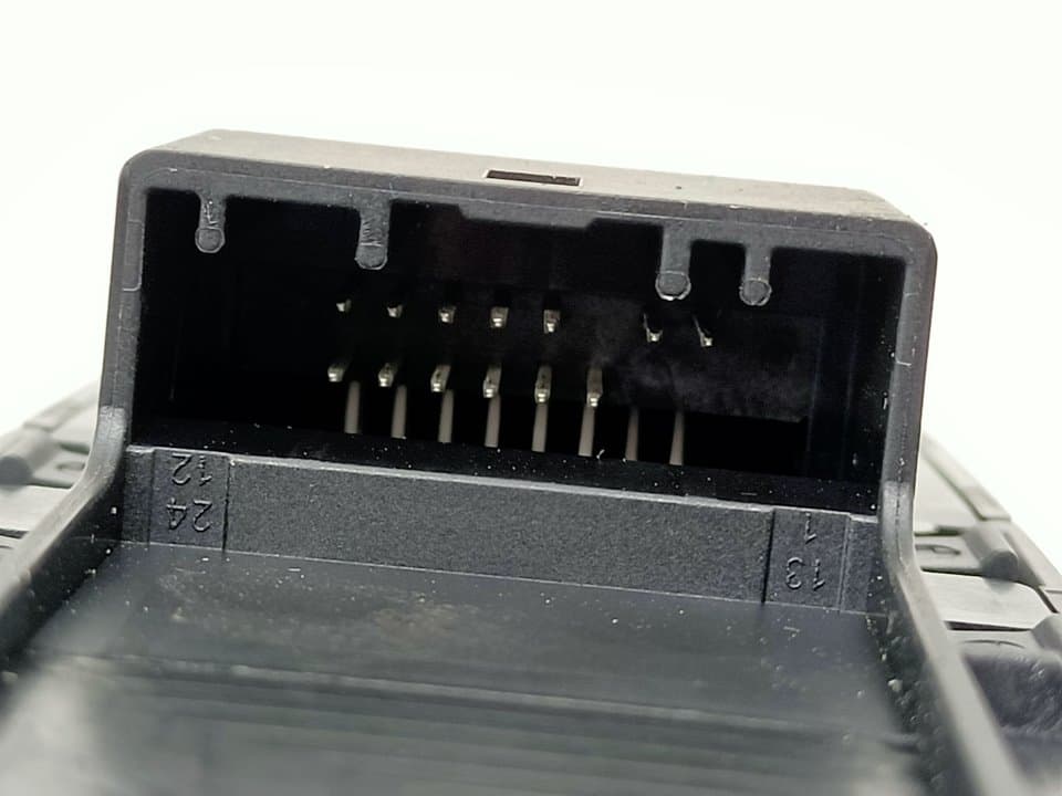 Mando elevalunas delantero izquierdo RENAULT SCENIC II 2