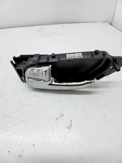 Maneta interior trasera izquierda SSANGYONG RODIUS 3