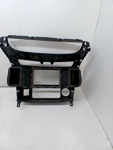 Moldura interior SSANGYONG RODIUS 3