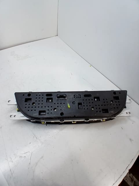 Cuadro instrumentos SSANGYONG RODIUS 2