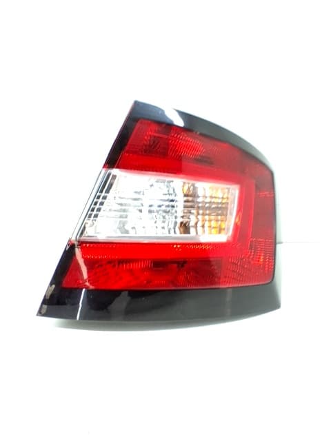 Piloto trasero derecho SKODA FABIA (6Y2/6Y3)
