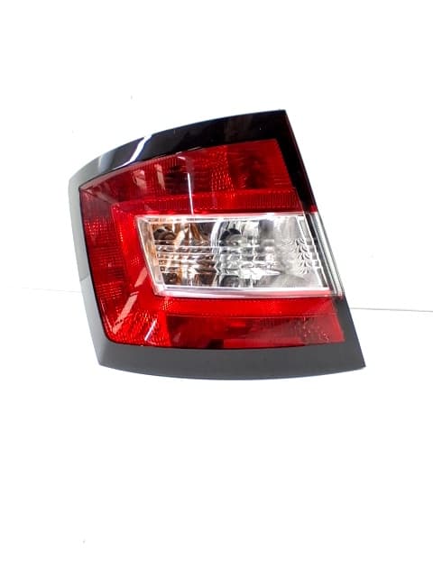 Piloto trasero izquierdo SKODA FABIA (6Y2/6Y3)