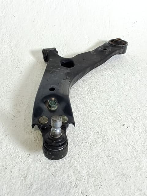 Brazo suspension inferior delantero izquierdo KIA SPORTAGE III (SL) 4