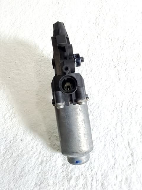 Motor elevalunas trasero izquierdo KIA SPORTAGE III (SL) 2
