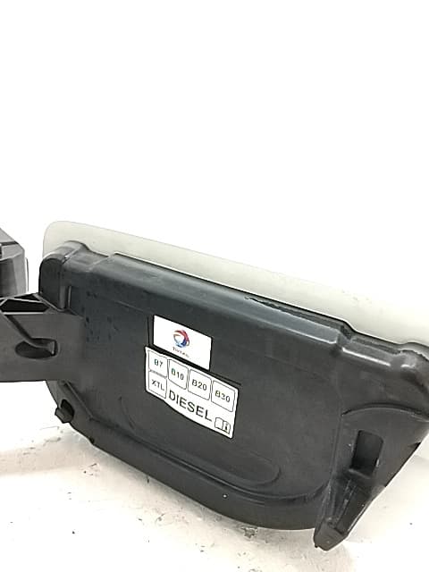Tapa exterior combustible PEUGEOT 5008 3