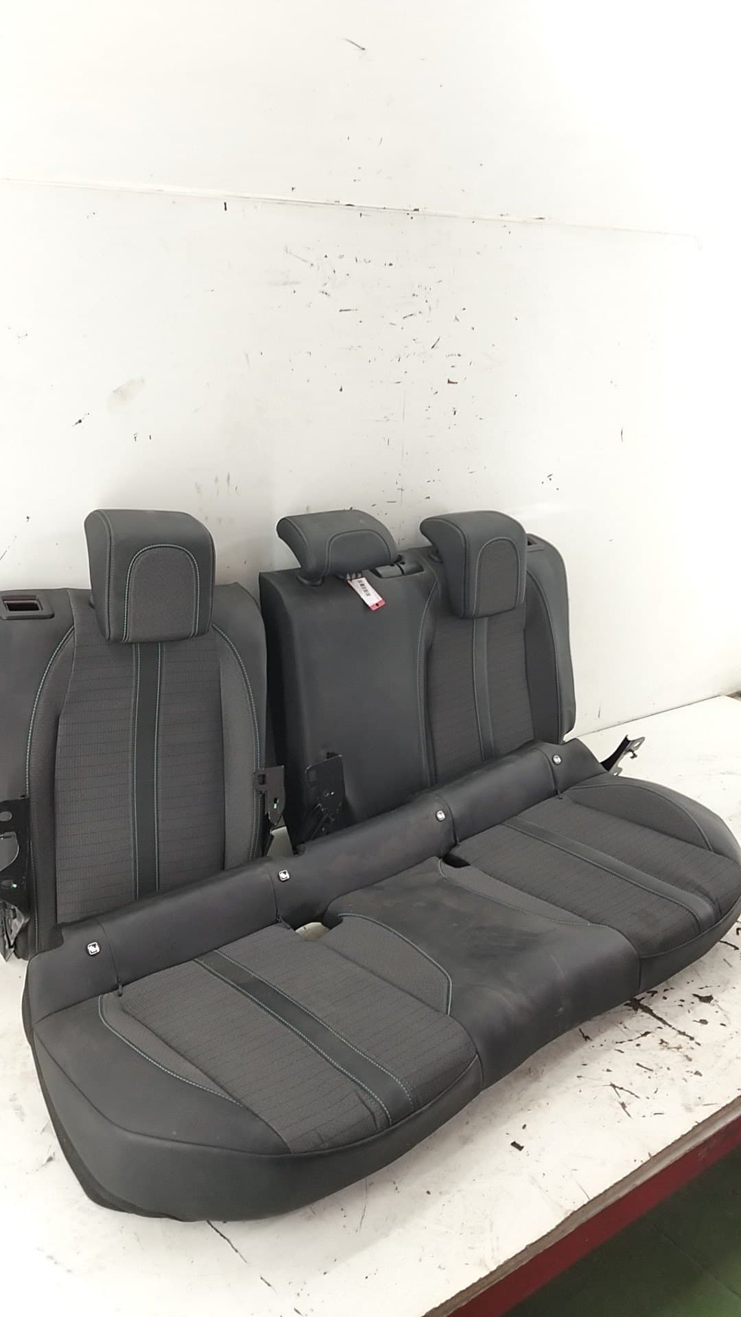 Cerradura asientos traseros PEUGEOT 2008 (P1)