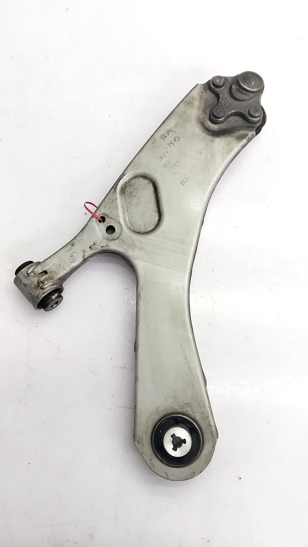 Brazo suspension inferior delantero izquierdo PEUGEOT 2008 (P1) 2