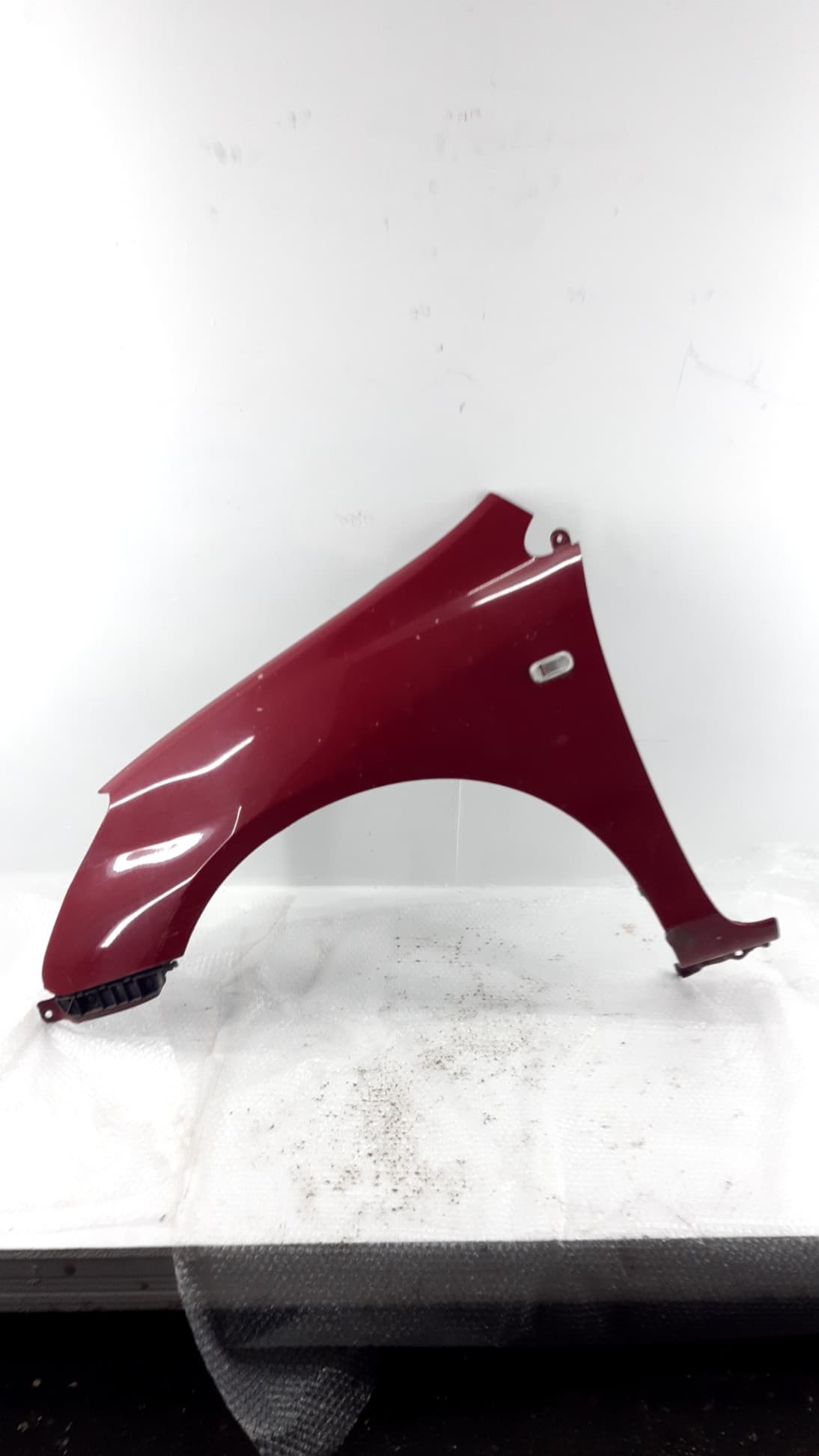 Aleta delantera izquierda HONDA CIVIC VII HATCHBACK (EU, EP, EV)