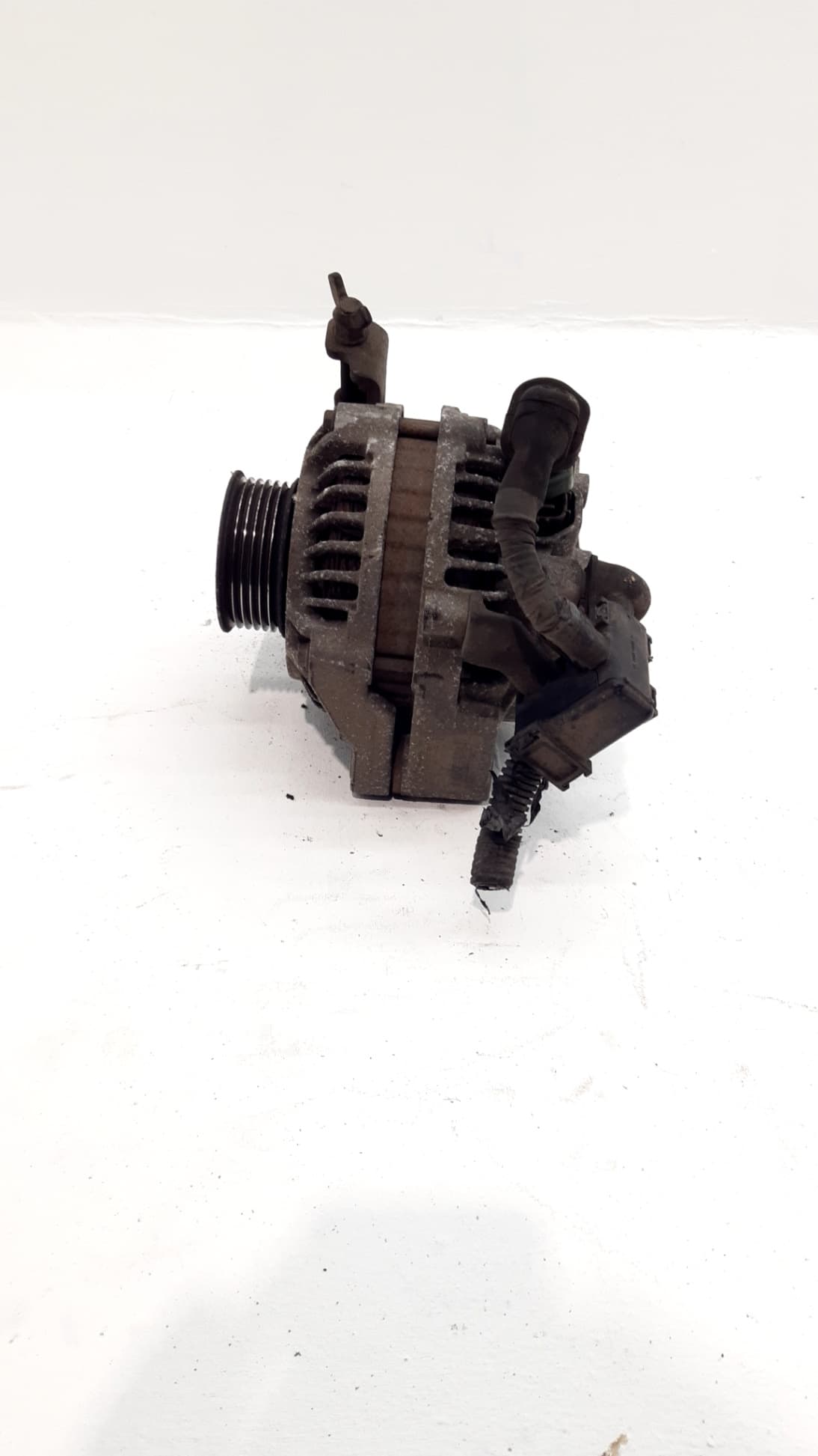 Alternador HONDA CIVIC VII HATCHBACK (EU, EP, EV)