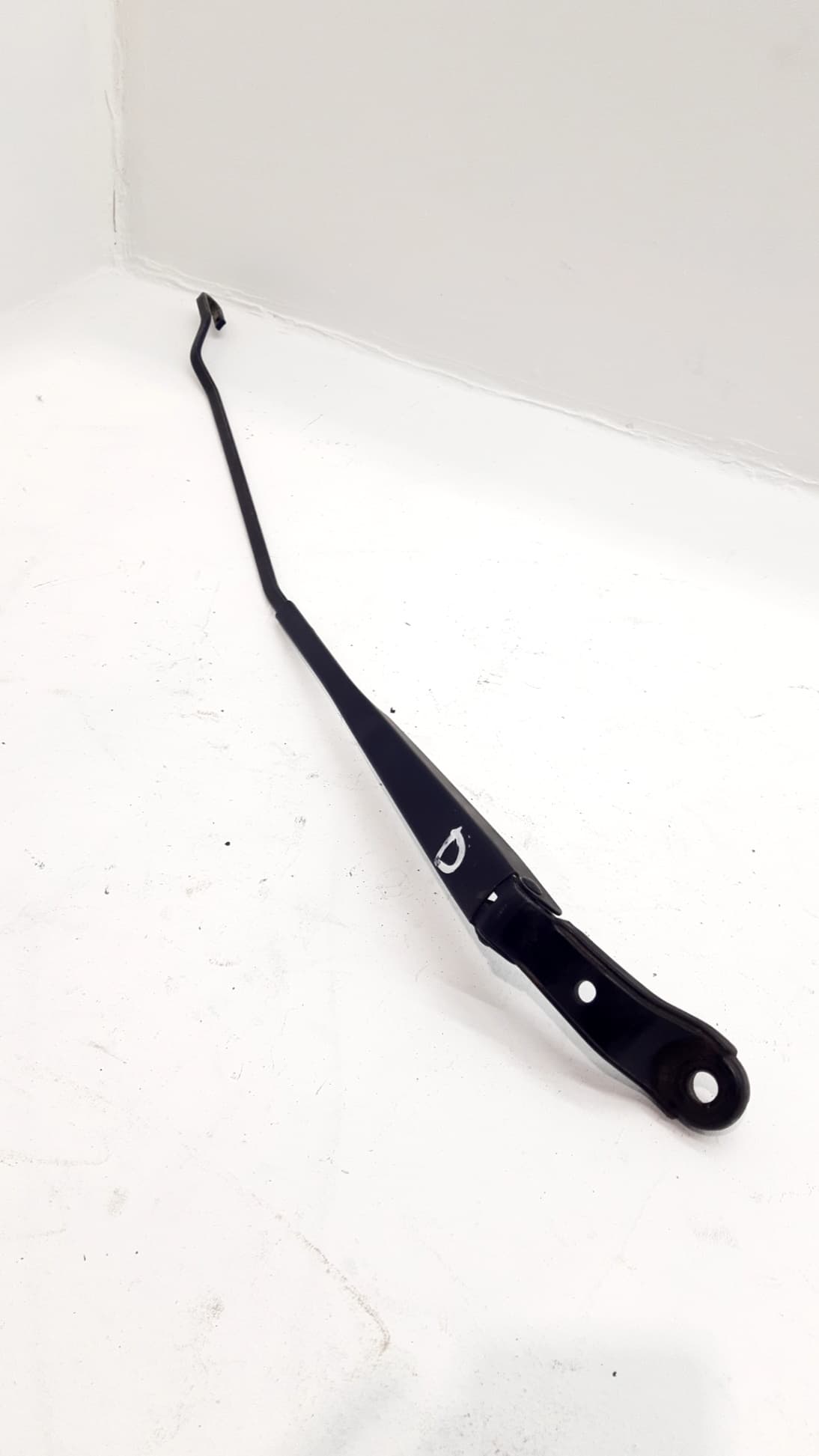 Brazo limpia delantero derecho HONDA CIVIC VII HATCHBACK (EU, EP, EV)