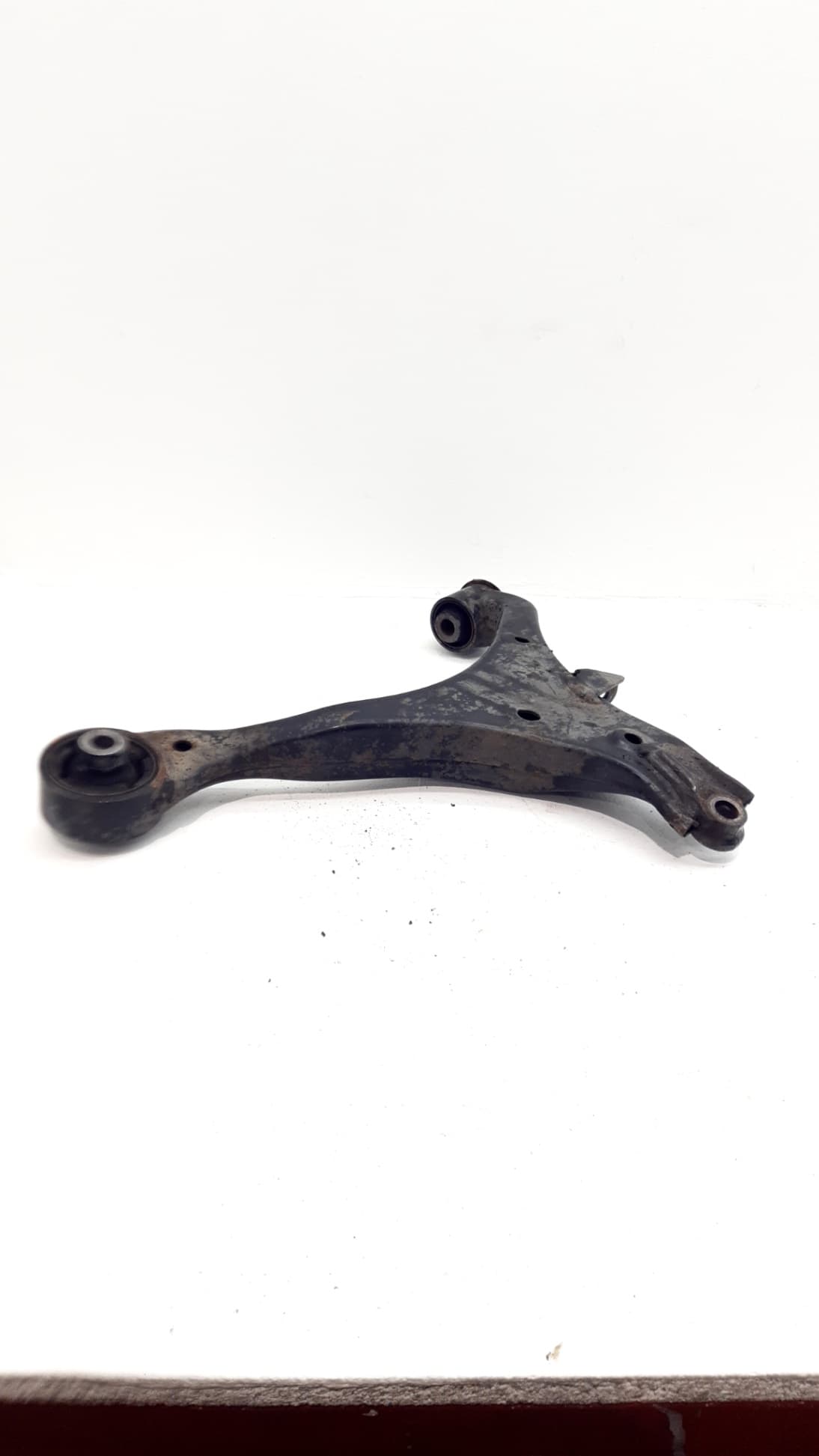 Brazo suspension inferior delantero derecho HONDA CIVIC VII HATCHBACK (EU, EP, EV)