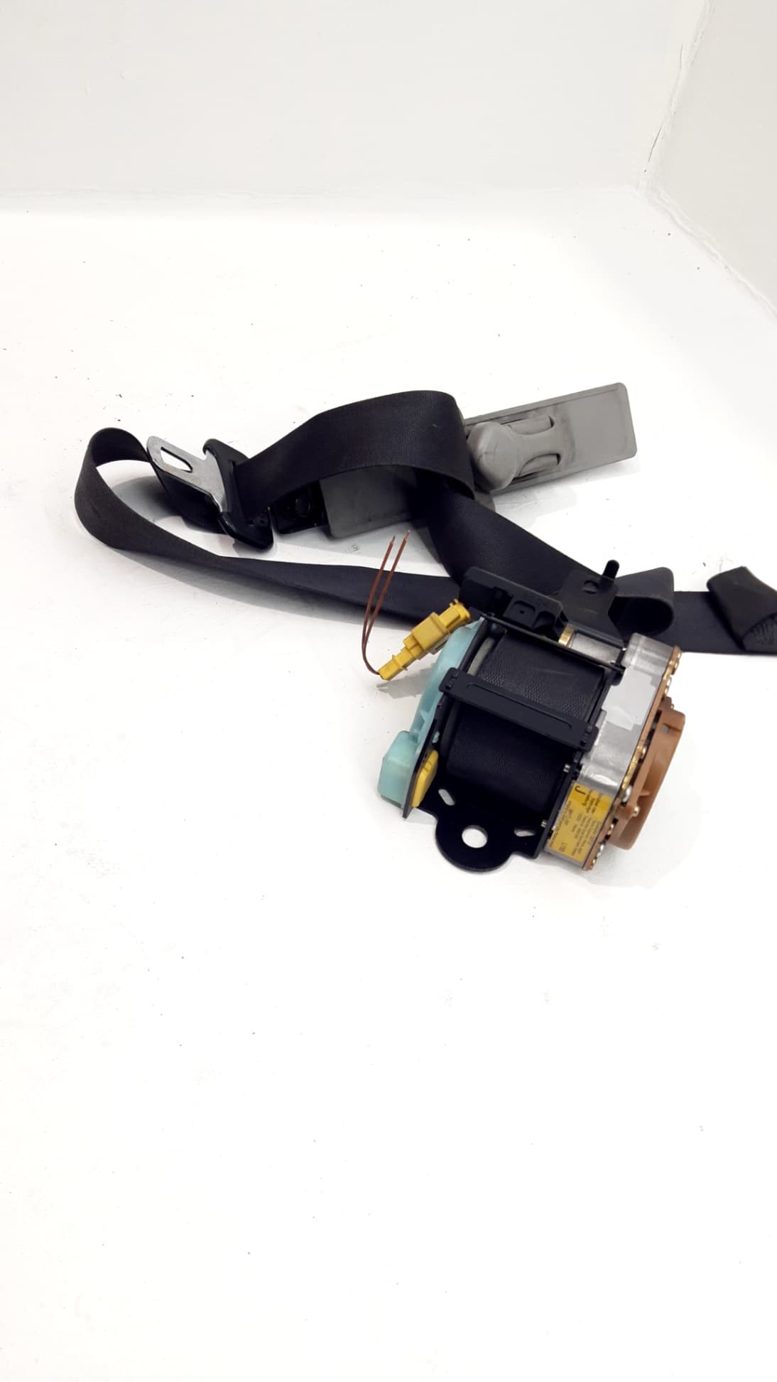 Cinturon seguridad delantero izquierdo HONDA CIVIC VII HATCHBACK (EU, EP, EV) 3