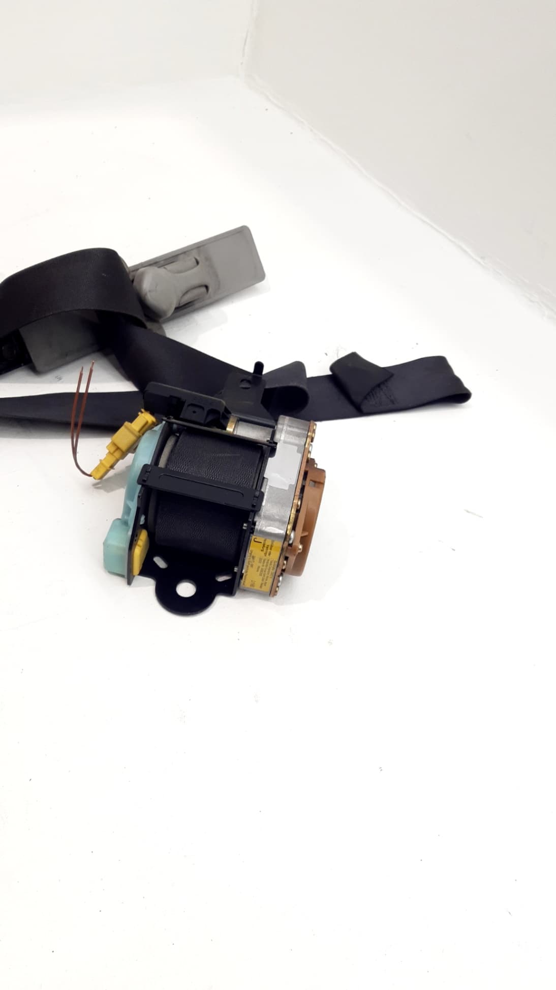 Cinturon seguridad delantero izquierdo HONDA CIVIC VII HATCHBACK (EU, EP, EV) 2