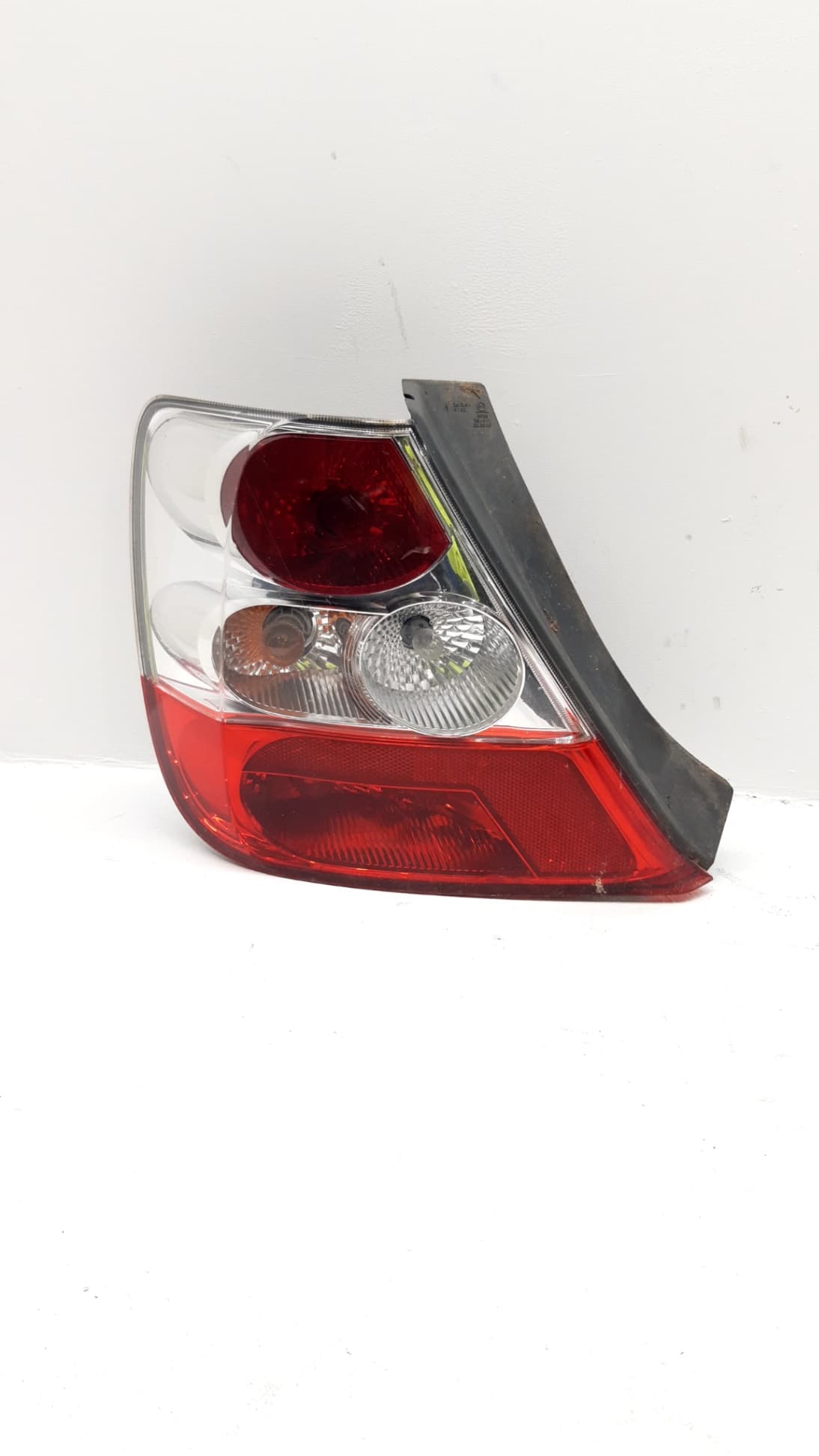 Piloto trasero izquierdo HONDA CIVIC VII HATCHBACK (EU, EP, EV)
