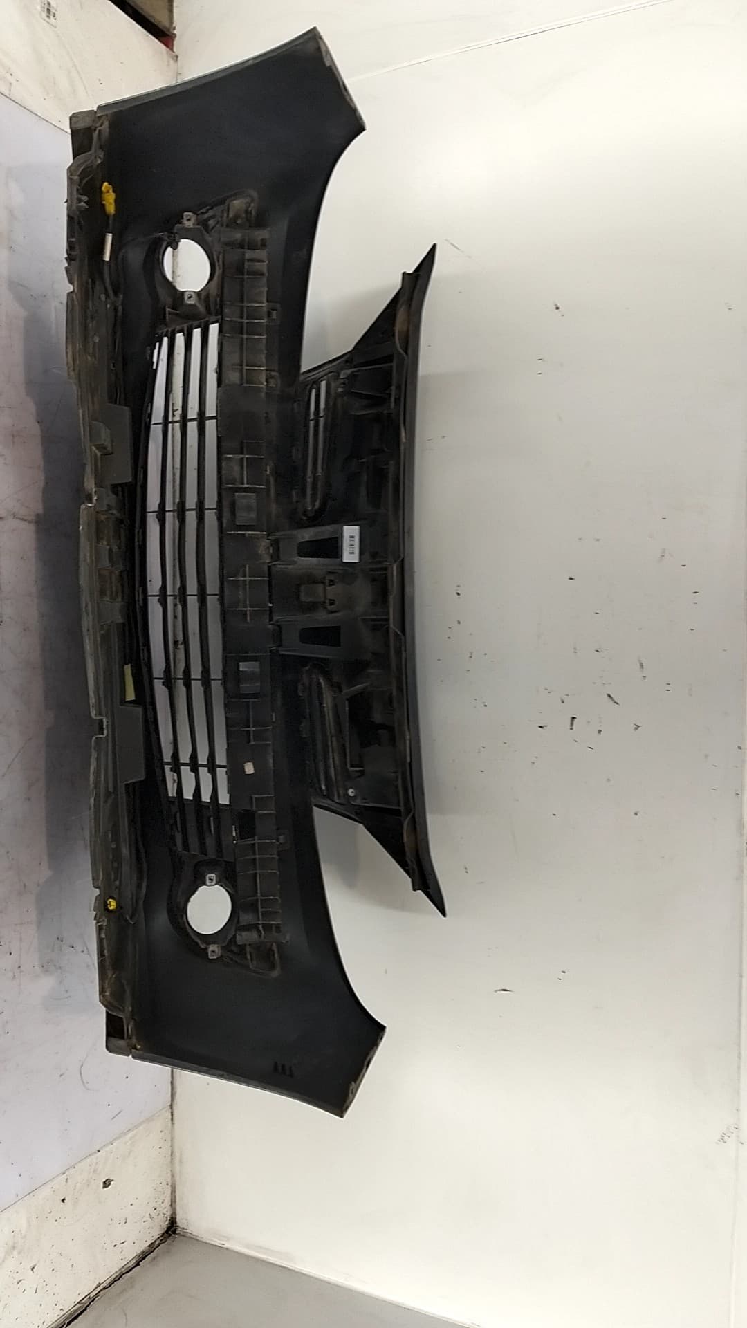 Paragolpes delantero RENAULT CLIO III 3