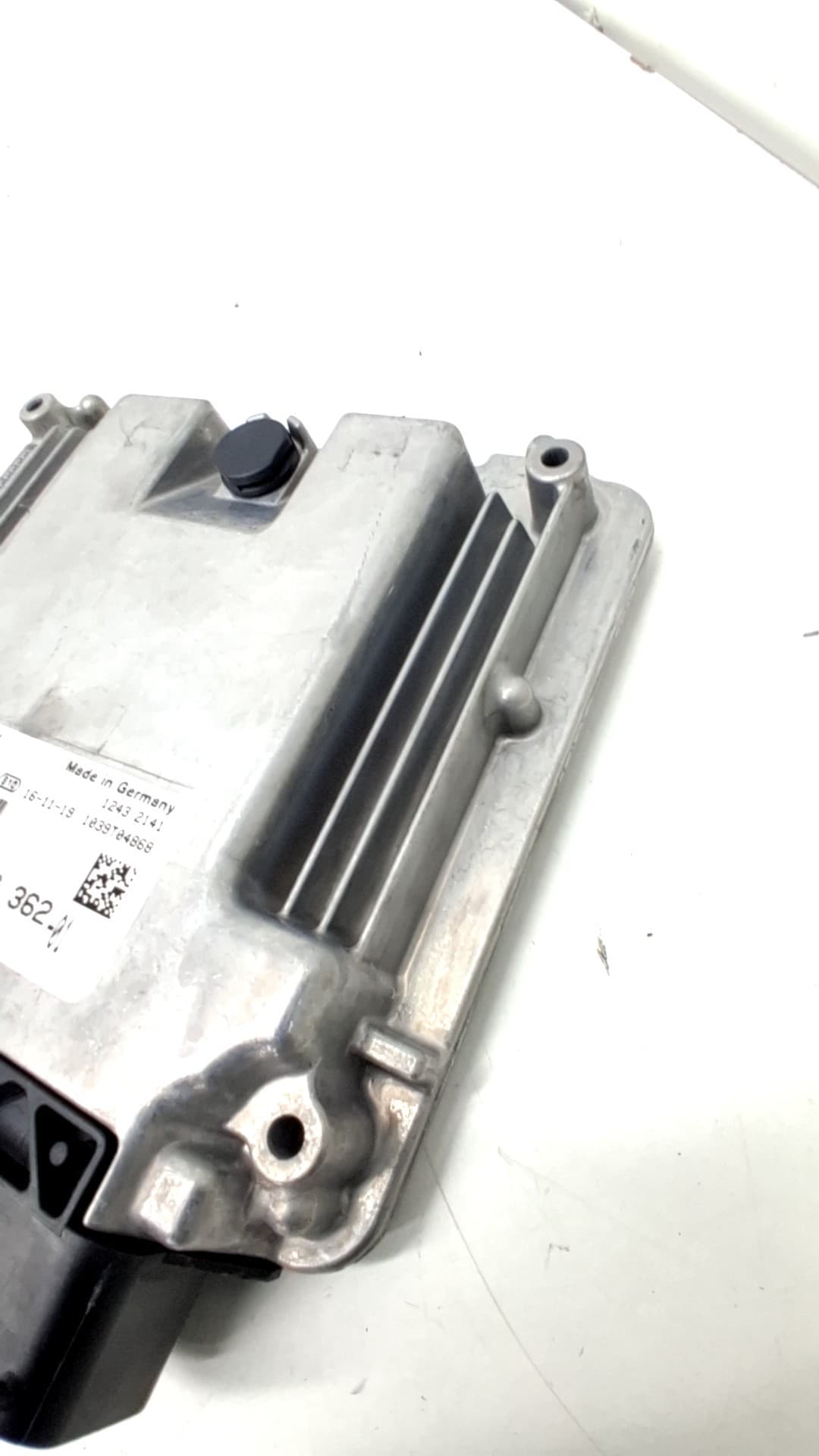 Centralita motor uce BMW SERIE X1 (F48) 2