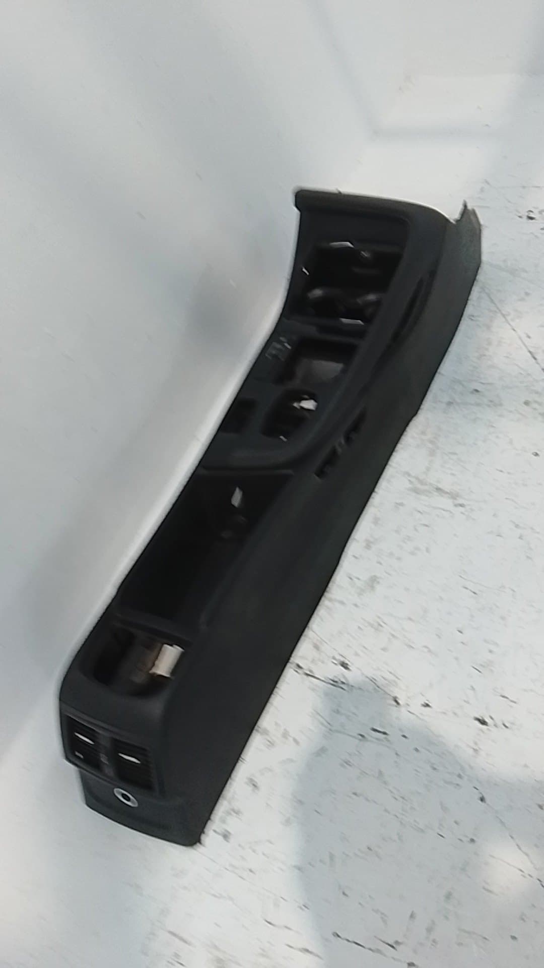Consola central BMW SERIE X1 (F48) 5