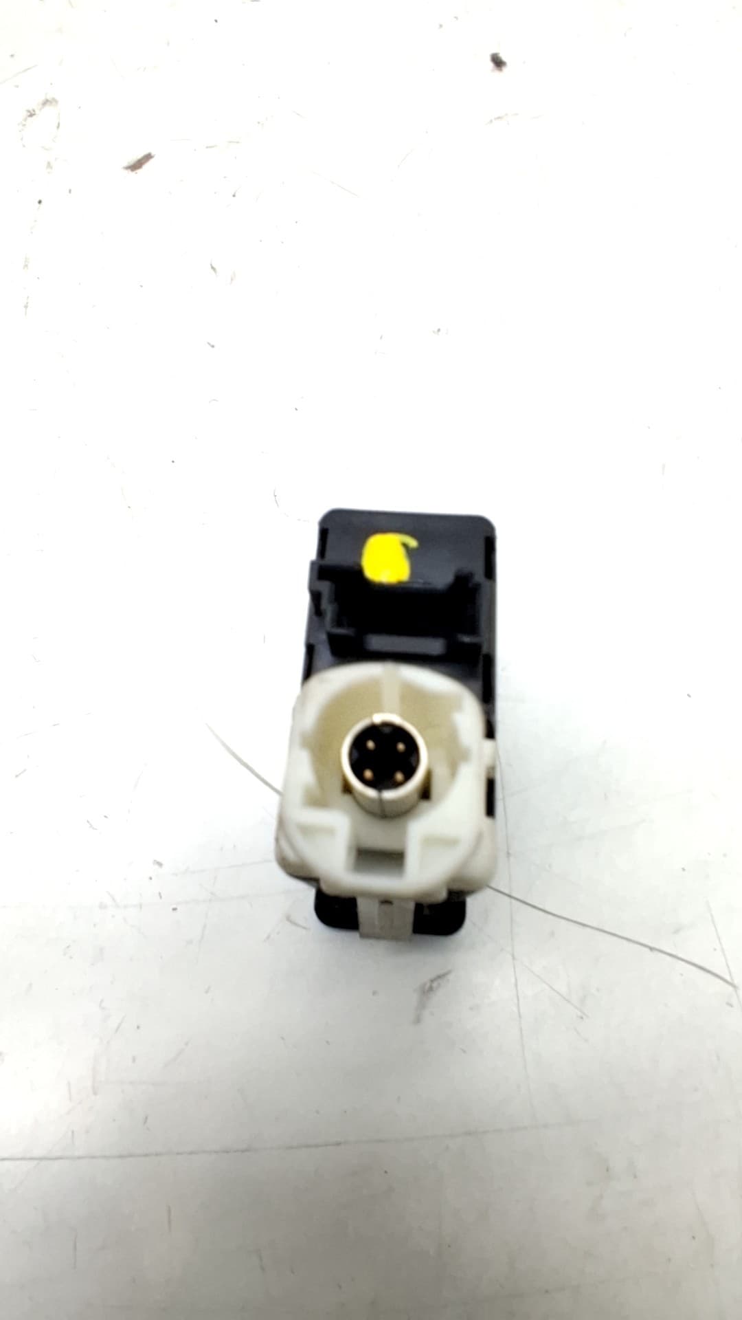 Recambio BMW SERIE X1 (F48) ref. 84109266607 2