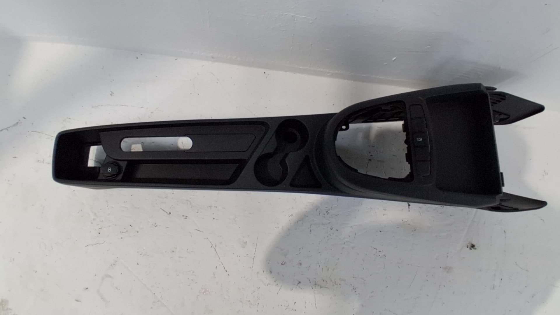 Consola central HYUNDAI I10 (AC3) 3