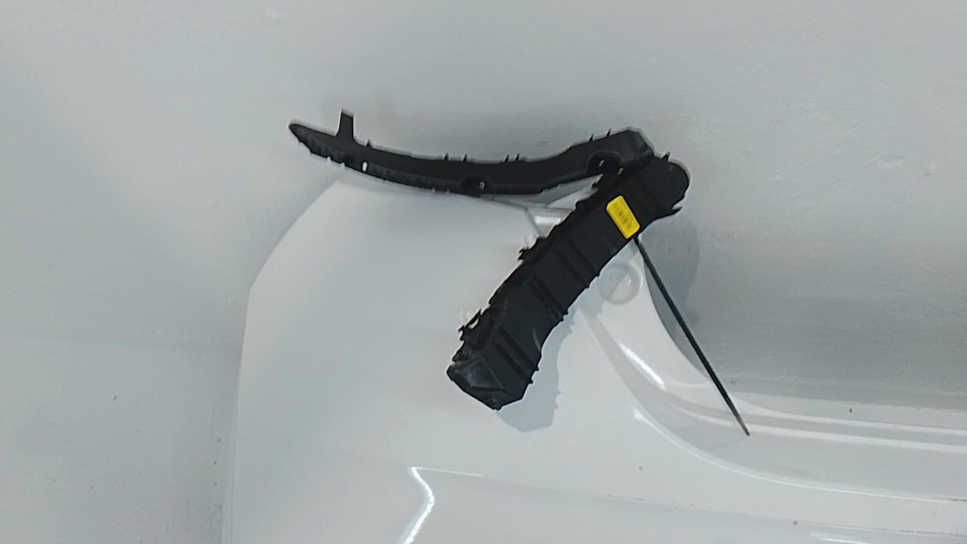 Paragolpes trasero HYUNDAI I10 (AC3) 3