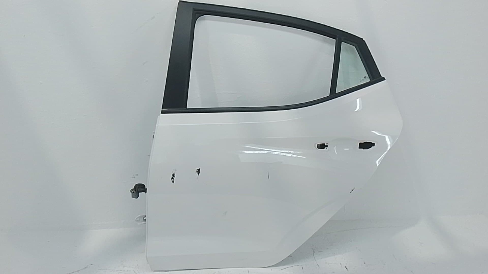 Puerta trasera izquierda HYUNDAI I10 (AC3)