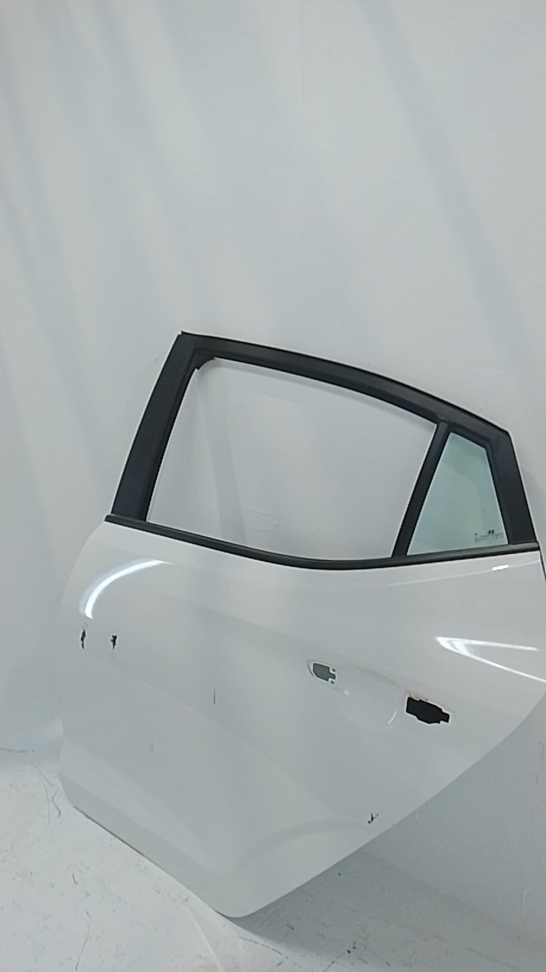 Puerta trasera izquierda HYUNDAI I10 (AC3) 5